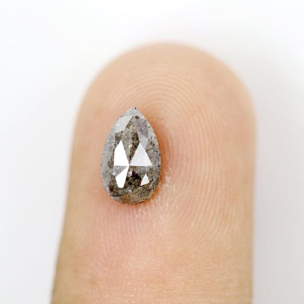 1.09 ct Natural Salt and Pepper Grey Pear Rose Cut Shape Diamond - Image 6