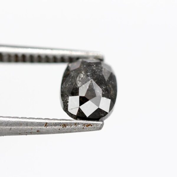 0.91 ct Natural Salt and Pepper oval Shape Diamond - Image 2