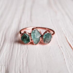 Rough Apatite Triple Ring