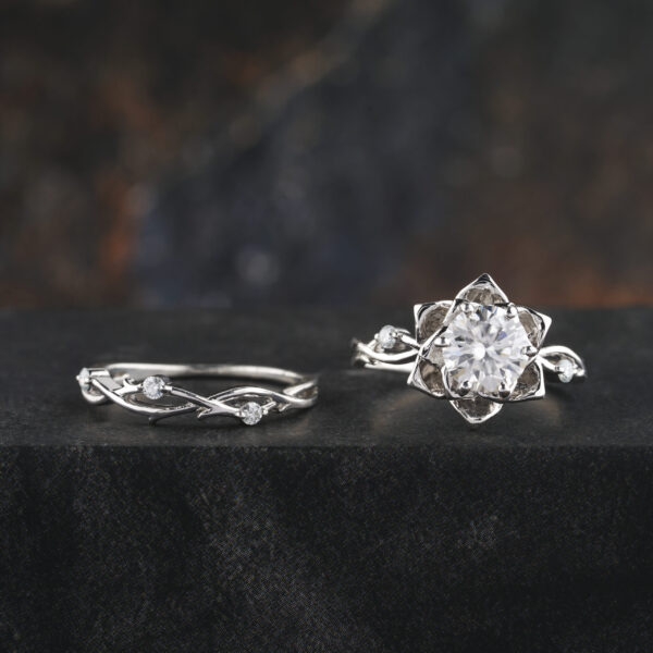 1 Carat Twig Round Moissanite Engagement Ring Set