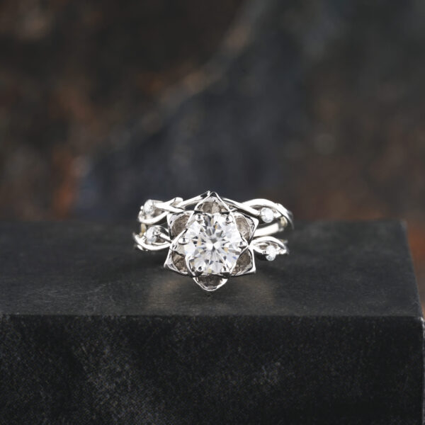 1 Carat Twig Round Moissanite Engagement Ring Set - Image 3