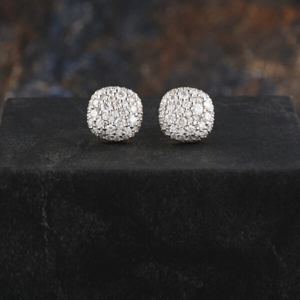 Round Moissanite Gold Wedding Earring For Her