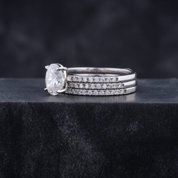 1.00 CT Oval Cut White Moissanite Bridal Set With Two Matching Wedding Band in White Gold - Image 3