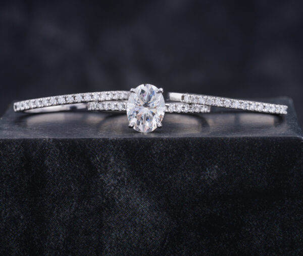 1.00 CT Oval Cut White Moissanite Bridal Set With Two Matching Wedding Band in White Gold - Image 4